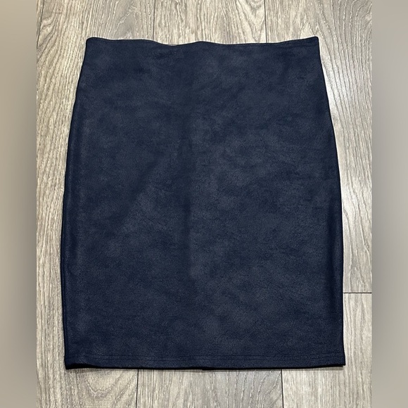 โจ Dark Teal Moleskin Stretch Straight Skirt โ Size 40 (New Without Tags) โจ - Picture 2 of 11